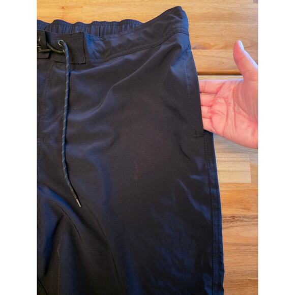 Goodfellow & Co. Men’s Swim Trunks XL Black – Mesh Lined Board Shorts - Picture 4 of 12